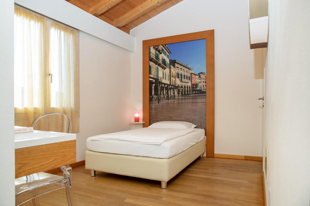 Via Verdi B&B Vago エクステリア 写真