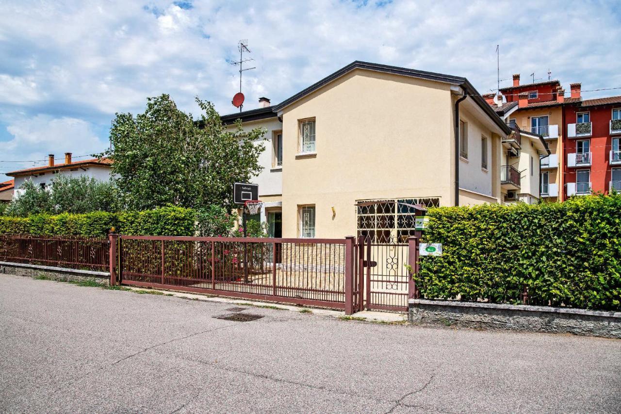 Via Verdi B&B Vago エクステリア 写真